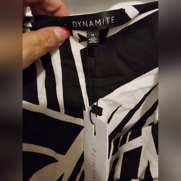 Dynamite Mini Wrapped Printed Linen Skirt BNWT - Picture 3 of 7